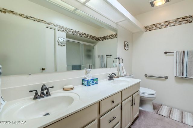 723 S Los Zafiros, Green Valley, AZ 85614