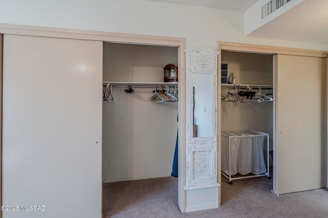 723 S Los Zafiros, Green Valley, AZ 85614