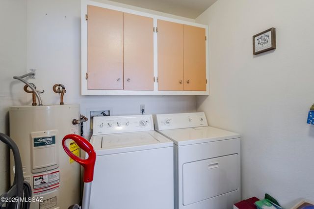 723 S Los Zafiros, Green Valley, AZ 85614