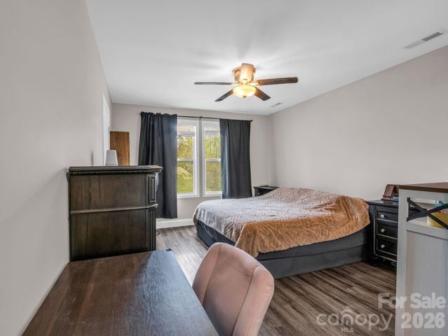 9 Shadowlawn Drive, Asheville, NC 28806