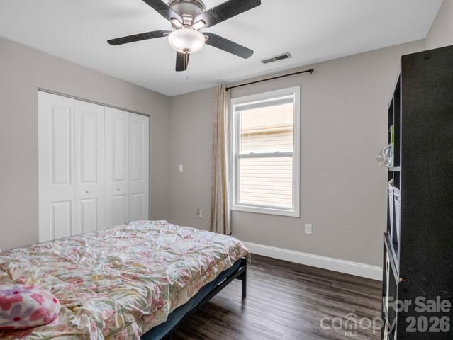 9 Shadowlawn Drive, Asheville, NC 28806