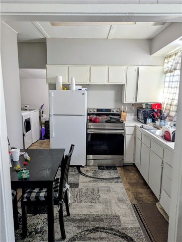 104 W 3rd Street, Gentry, AR 72734