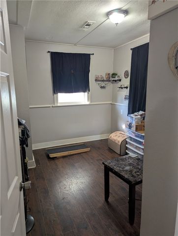 104 W 3rd Street, Gentry, AR 72734