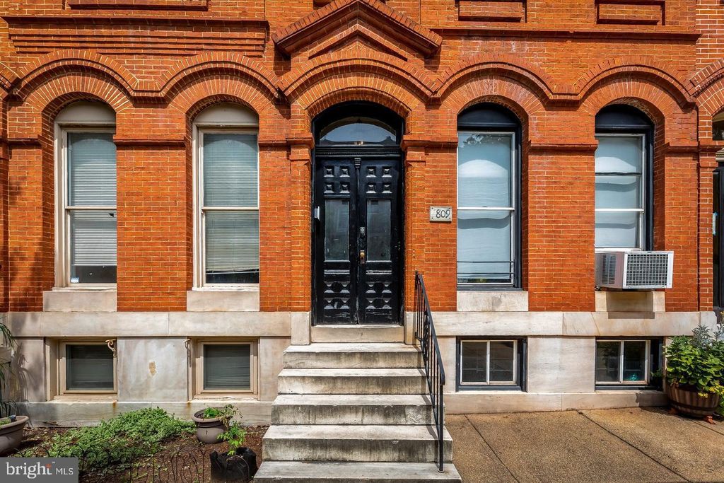 Image 1 of property listing at 1809 BOLTON ST, Baltimore, MD 21217