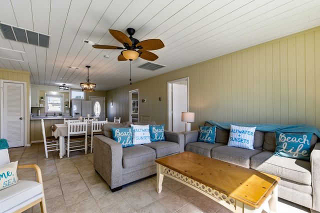 308 56th Ave. N, North Myrtle Beach, SC 29582