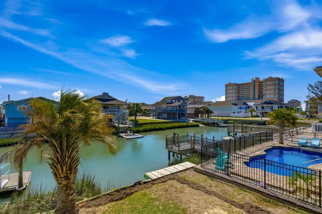 308 56th Ave. N, North Myrtle Beach, SC 29582