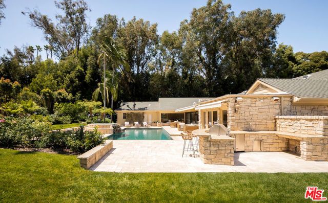 9996 Sunset Boulevard, Beverly Hills, CA 90210