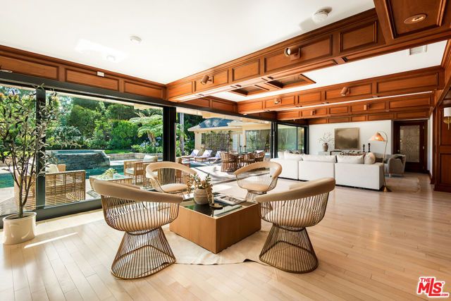 9996 Sunset Boulevard, Beverly Hills, CA 90210