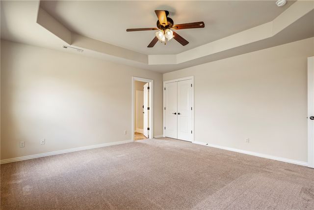 952 Stone Street, Cave Springs, AR 72718