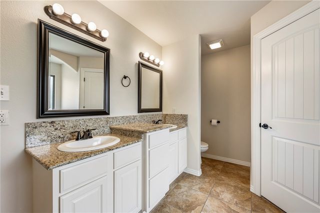 952 Stone Street, Cave Springs, AR 72718