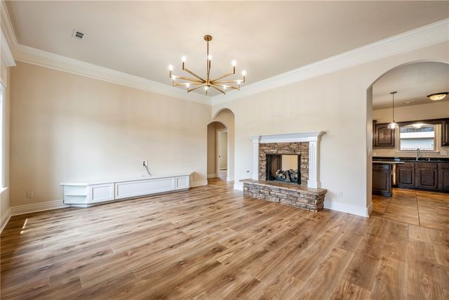 952 Stone Street, Cave Springs, AR 72718