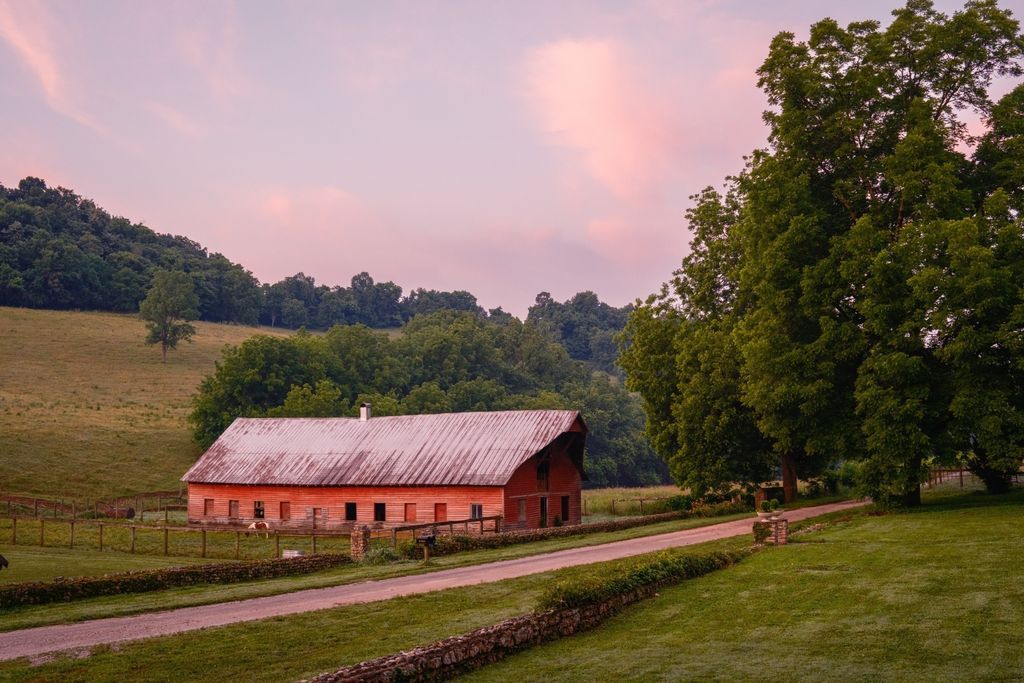 2405 Thompson Rd, Lewisburg, TN 37091