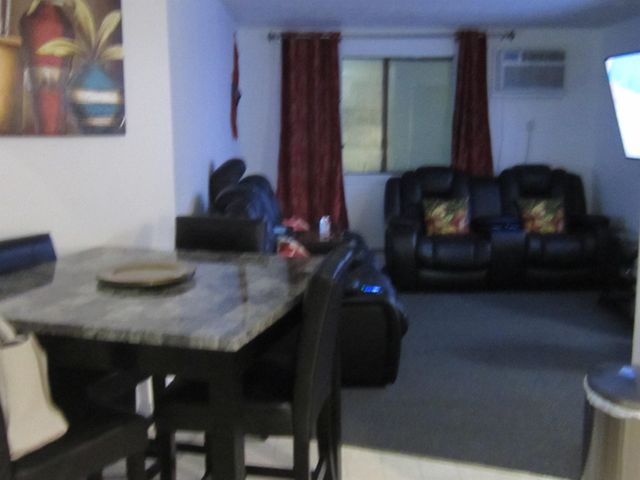 45 Log St Apt 2D, Manchester, NH 03102