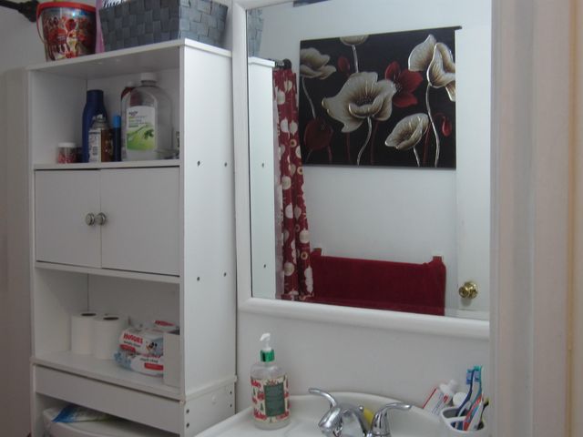 45 Log St Apt 2D, Manchester, NH 03102