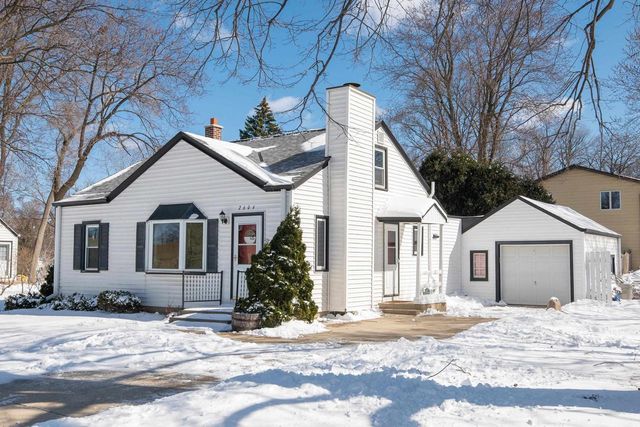 2604 N 112th Street, Wauwatosa, WI 53226