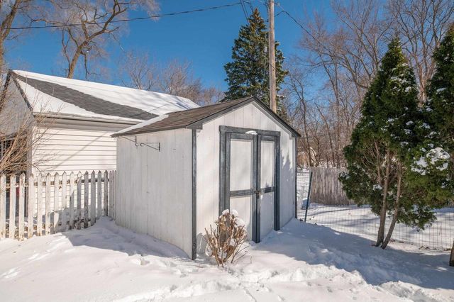 2604 N 112th Street, Wauwatosa, WI 53226