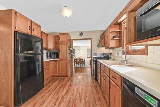 2604 N 112th Street, Wauwatosa, WI 53226