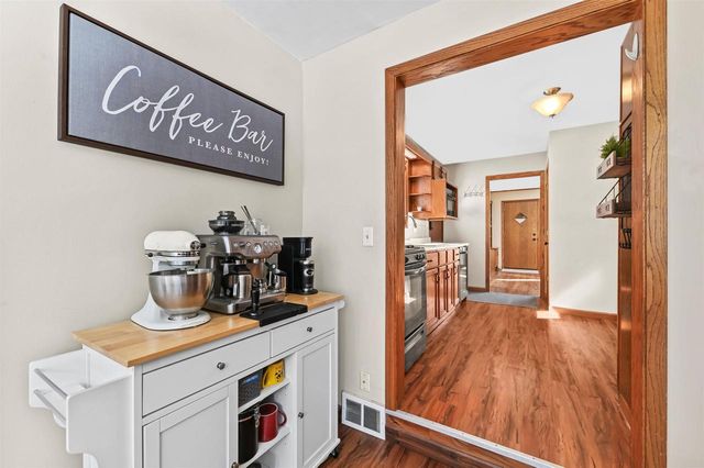 2604 N 112th Street, Wauwatosa, WI 53226