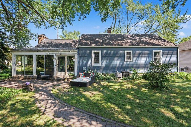 108 Scheurmann Street, Essexville, MI 48732