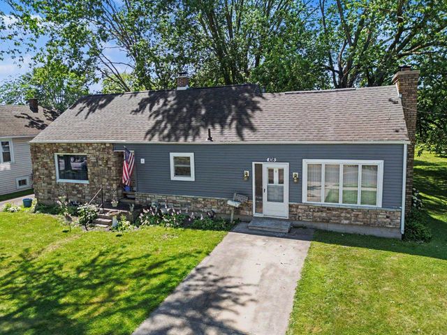 108 Scheurmann Street, Essexville, MI 48732