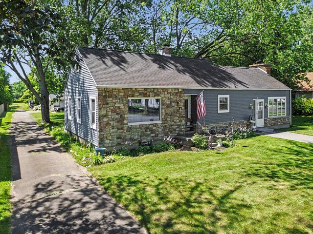 108 Scheurmann Street, Essexville, MI 48732