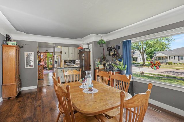 108 Scheurmann Street, Essexville, MI 48732