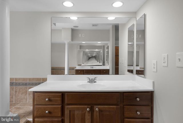 9220 AMBER OAKS WAY, Owings Mills, MD 21117