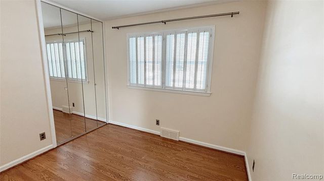 16255 Amherst Avenue, Beverly Hills, MI 48025