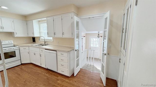 16255 Amherst Avenue, Beverly Hills, MI 48025