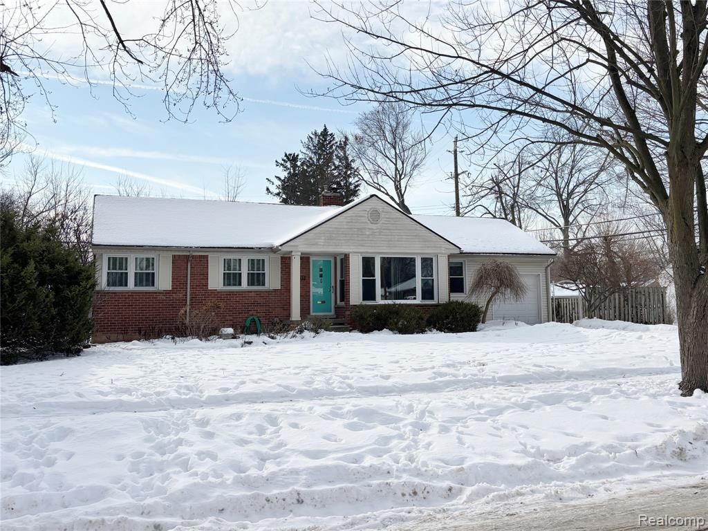 16255 Amherst Avenue, Beverly Hills, MI 48025