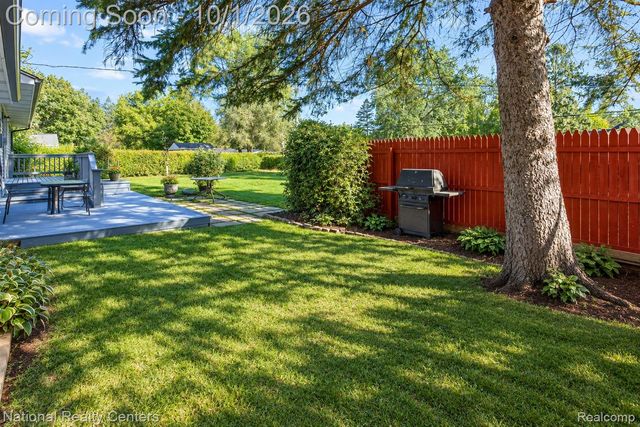 2700 W Walton Boulevard, Waterford Charter Township, MI 48329