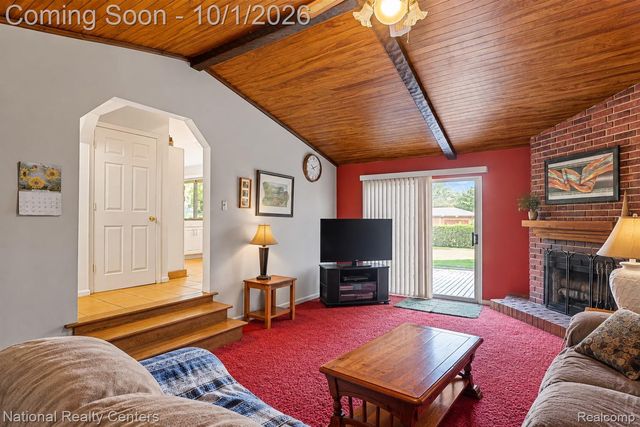 2700 W Walton Boulevard, Waterford Charter Township, MI 48329