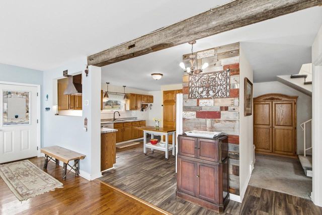 E13609 Idlewild Road, Merrimac, WI 53561