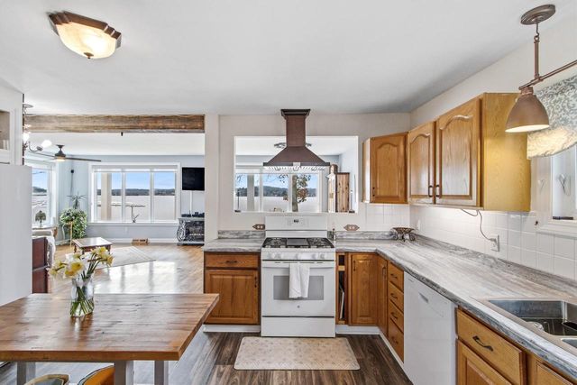 E13609 Idlewild Road, Merrimac, WI 53561