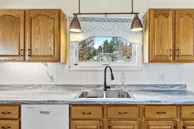 E13609 Idlewild Road, Merrimac, WI 53561