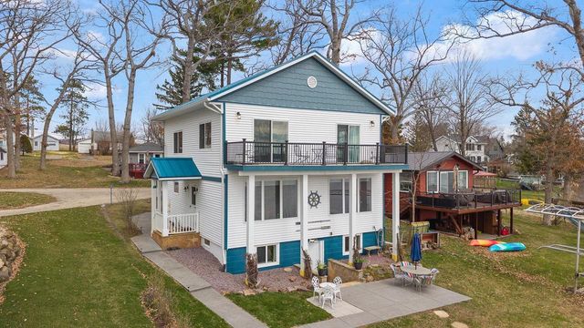 E13609 Idlewild Road, Merrimac, WI 53561