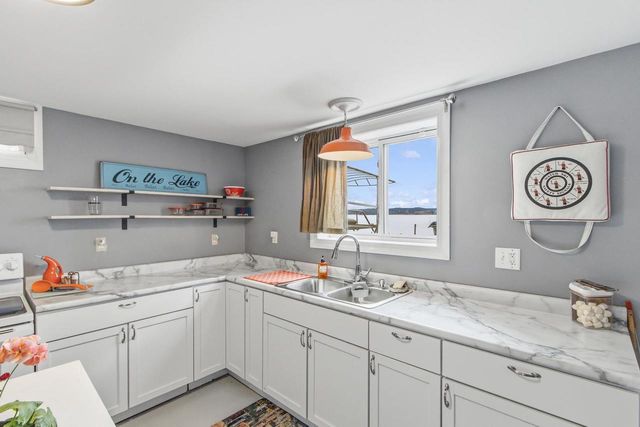 E13609 Idlewild Road, Merrimac, WI 53561