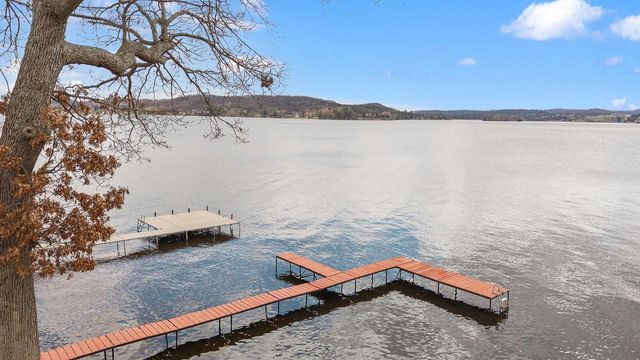 E13609 Idlewild Road, Merrimac, WI 53561