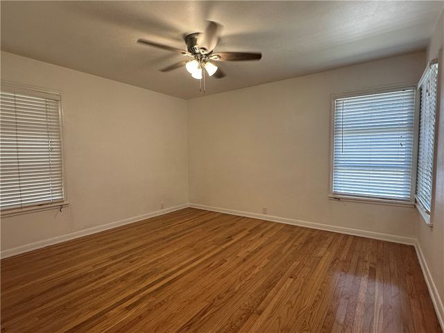 426 Pasadena Pl, Corpus Christi, TX 78411