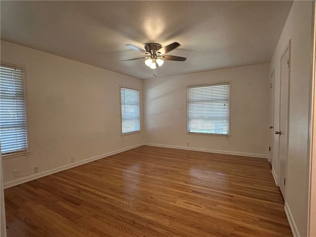 426 Pasadena Pl, Corpus Christi, TX 78411