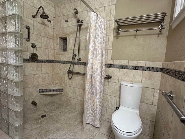 426 Pasadena Pl, Corpus Christi, TX 78411