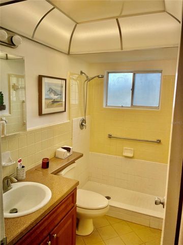 11100 86TH AVENUE 101, Seminole, FL 33772