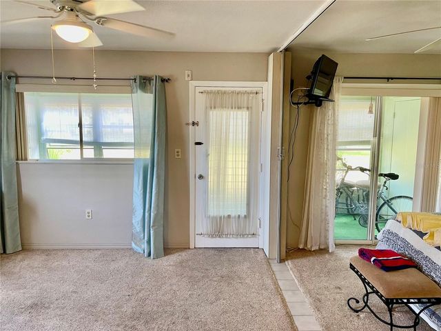 11100 86TH AVENUE 101, Seminole, FL 33772