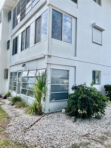 11100 86TH AVENUE 101, Seminole, FL 33772