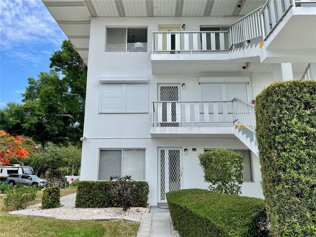 11100 86TH AVENUE 101, Seminole, FL 33772