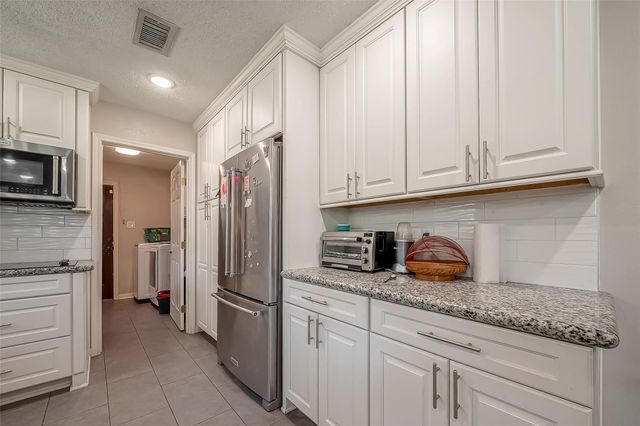 14507 Ravenhurst Lane, Houston, TX 77070