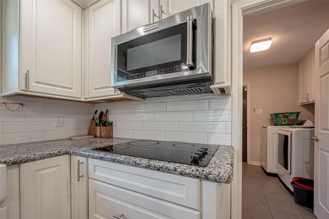 14507 Ravenhurst Lane, Houston, TX 77070
