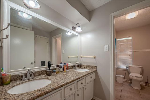 14507 Ravenhurst Lane, Houston, TX 77070