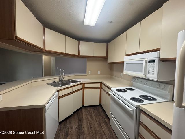 7667 N Wickham Road 316, Melbourne, FL 32940