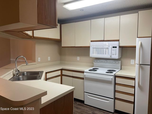 7667 N Wickham Road 316, Melbourne, FL 32940